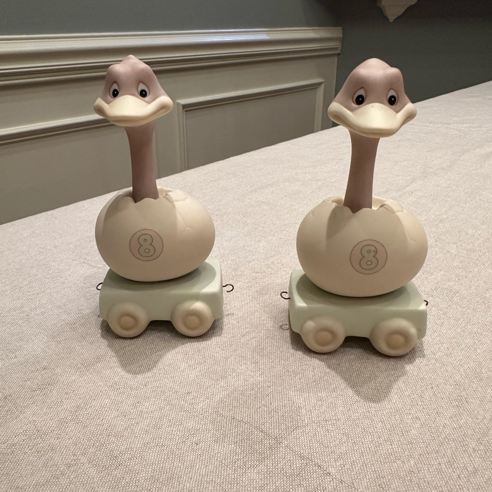 (2) Rare Vintage 1985 Precious Moments "Birthday Series" Year 8. Ostrich